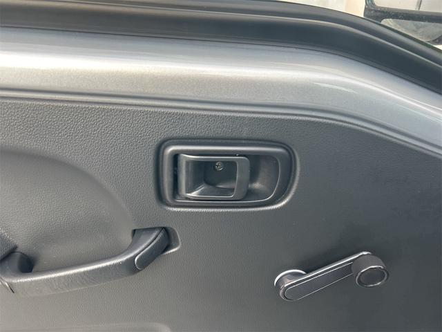 ハイゼットトラック スタンダード　４ＷＤ　ＣＶＴ　衝突被害軽減システム　クリアランスソナー　オートライト　アルミホイール　ＥＳＣ　エアコン　運転席エアバッグ（20枚目）