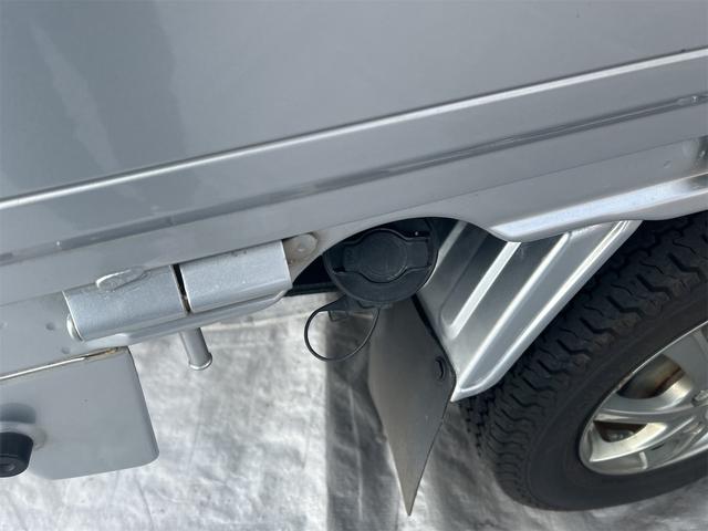 ハイゼットトラック スタンダード　４ＷＤ　ＣＶＴ　衝突被害軽減システム　クリアランスソナー　オートライト　アルミホイール　ＥＳＣ　エアコン　運転席エアバッグ（26枚目）