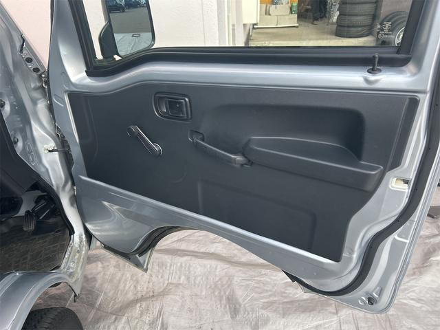 ハイゼットトラック スタンダード　４ＷＤ　ＣＶＴ　衝突被害軽減システム　クリアランスソナー　オートライト　アルミホイール　ＥＳＣ　エアコン　運転席エアバッグ（35枚目）