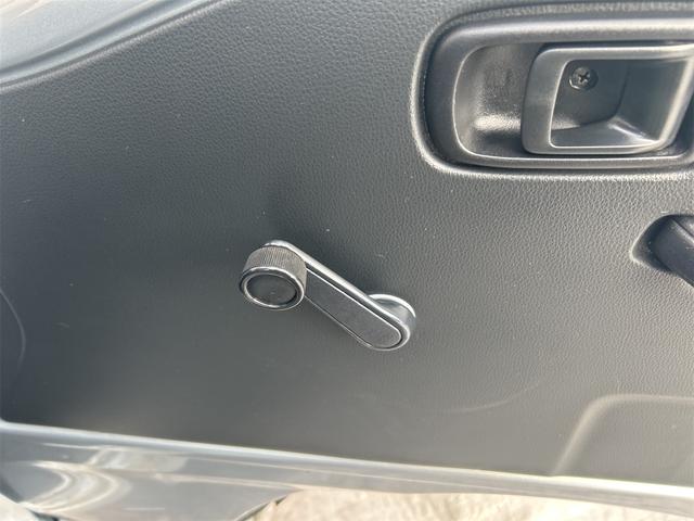 ハイゼットトラック スタンダード　４ＷＤ　ＣＶＴ　衝突被害軽減システム　クリアランスソナー　オートライト　アルミホイール　ＥＳＣ　エアコン　運転席エアバッグ（37枚目）