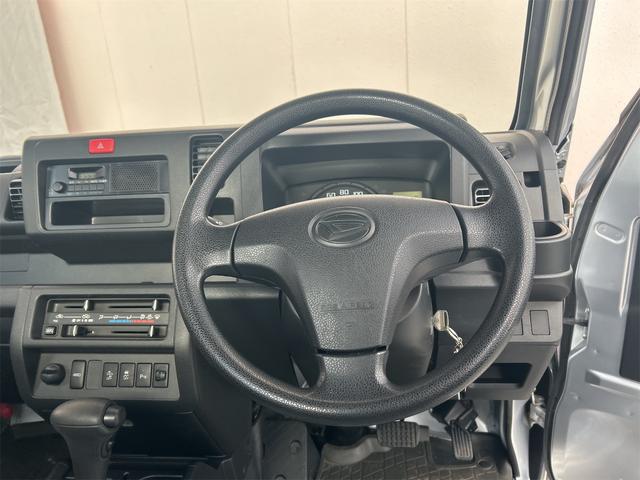 ハイゼットトラック スタンダード　４ＷＤ　ＣＶＴ　衝突被害軽減システム　クリアランスソナー　オートライト　アルミホイール　ＥＳＣ　エアコン　運転席エアバッグ（39枚目）