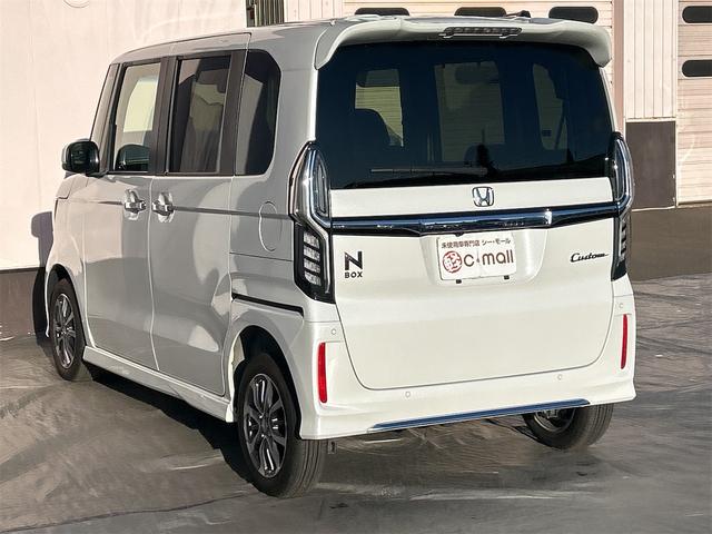 Ｎ－ＢＯＸカスタム Ｌ　４ＷＤ　ＥＴＣ　バックカメラ　両側スライド・片側電動　ナビ　クリアランスソナー　オートクルーズコントロール　レーンアシスト　衝突被害軽減システム　オートライト　スマートキー　アイドリングストップ（19枚目）