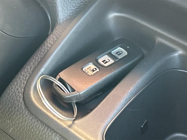 Ｎ－ＢＯＸカスタム Ｌ　４ＷＤ　ＥＴＣ　バックカメラ　両側スライド・片側電動　ナビ　クリアランスソナー　オートクルーズコントロール　レーンアシスト　衝突被害軽減システム　オートライト　スマートキー　アイドリングストップ（32枚目）