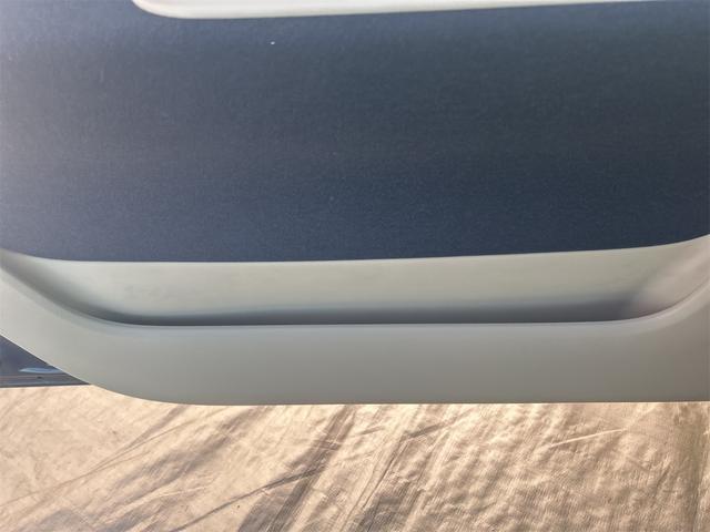 アルトラパン モード　ＥＴＣ　全周囲カメラ　ナビ　クリアランスソナー　レーンアシスト　衝突被害軽減システム　オートライト　ＨＩＤ　スマートキー　アイドリングストップ　電動格納ミラー　シートヒーター　ベンチシート　ＣＶＴ（39枚目）