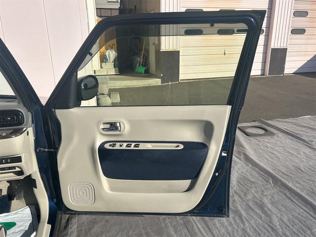 アルトラパン モード　ＥＴＣ　全周囲カメラ　ナビ　クリアランスソナー　レーンアシスト　衝突被害軽減システム　オートライト　ＨＩＤ　スマートキー　アイドリングストップ　電動格納ミラー　シートヒーター　ベンチシート　ＣＶＴ（44枚目）