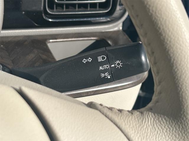 アルトラパン モード　ＥＴＣ　全周囲カメラ　ナビ　クリアランスソナー　レーンアシスト　衝突被害軽減システム　オートライト　ＨＩＤ　スマートキー　アイドリングストップ　電動格納ミラー　シートヒーター　ベンチシート　ＣＶＴ（48枚目）