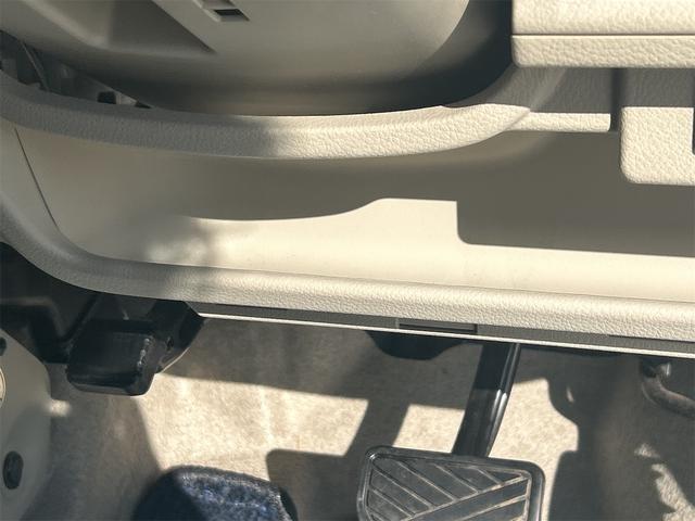 アルトラパン モード　ＥＴＣ　全周囲カメラ　ナビ　クリアランスソナー　レーンアシスト　衝突被害軽減システム　オートライト　ＨＩＤ　スマートキー　アイドリングストップ　電動格納ミラー　シートヒーター　ベンチシート　ＣＶＴ（51枚目）