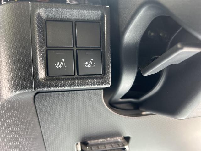 タント カスタムＸセレクション　４ＷＤ　ドライブレコーダー　バックカメラ　両側電動スライドドア　ナビ　クリアランスソナー　衝突被害軽減システム　オートライト　スマートキー　アイドリングストップ　電動格納ミラー　シートヒーター（11枚目）