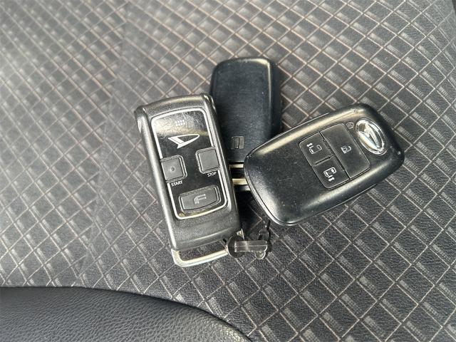 タント カスタムＸセレクション　４ＷＤ　ドライブレコーダー　バックカメラ　両側電動スライドドア　ナビ　クリアランスソナー　衝突被害軽減システム　オートライト　スマートキー　アイドリングストップ　電動格納ミラー　シートヒーター（14枚目）