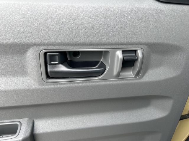 タフト Ｘ　クリアランスソナー　衝突被害軽減システム　オートライト　スマートキー　アイドリングストップ　電動格納ミラー　サンルーフ　ＣＶＴ　ＡＢＳ　ＥＳＣ　ＣＤ　ミュージックプレイヤー接続可　エアコン（31枚目）