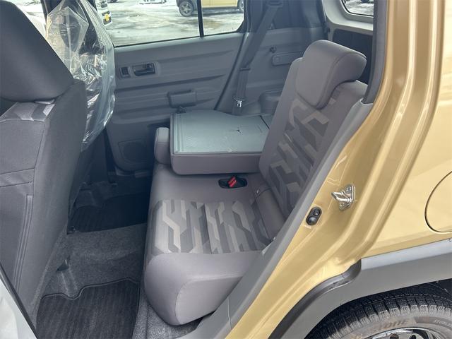 タフト Ｘ　クリアランスソナー　衝突被害軽減システム　オートライト　スマートキー　アイドリングストップ　電動格納ミラー　サンルーフ　ＣＶＴ　ＡＢＳ　ＥＳＣ　ＣＤ　ミュージックプレイヤー接続可　エアコン（34枚目）