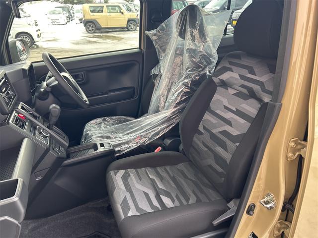 タフト Ｘ　クリアランスソナー　衝突被害軽減システム　オートライト　スマートキー　アイドリングストップ　電動格納ミラー　サンルーフ　ＣＶＴ　ＡＢＳ　ＥＳＣ　ＣＤ　ミュージックプレイヤー接続可　エアコン（42枚目）