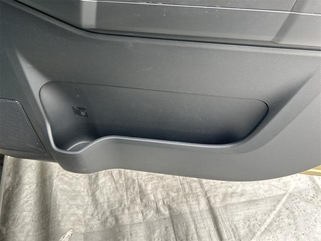 タフト Ｘ　クリアランスソナー　衝突被害軽減システム　オートライト　スマートキー　アイドリングストップ　電動格納ミラー　サンルーフ　ＣＶＴ　ＡＢＳ　ＥＳＣ　ＣＤ　ミュージックプレイヤー接続可　エアコン（45枚目）