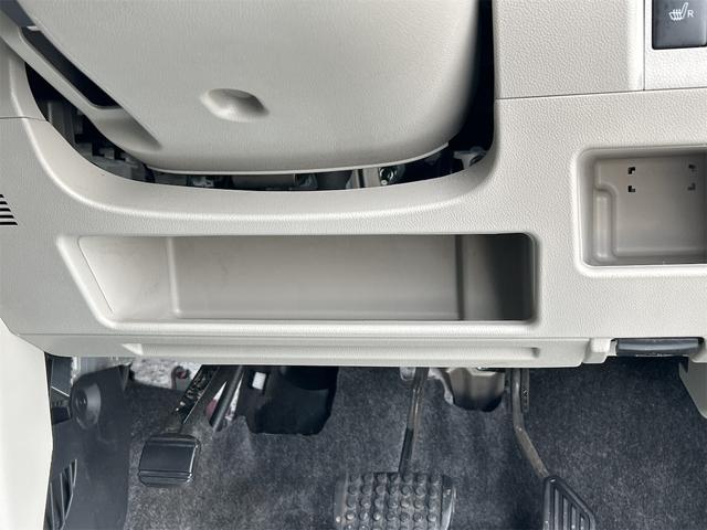 タント Ｘ　４ＷＤ　バックカメラ　両側スライド・片側電動　ナビ　オートライト　スマートキー　アイドリングストップ　電動格納ミラー　シートヒーター　ベンチシート　ＣＶＴ　ＥＳＣ　アルミホイール　エアコン（52枚目）