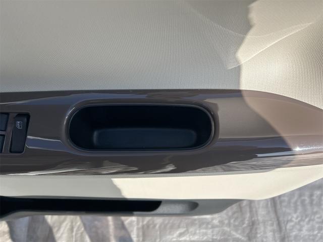 ムーヴキャンバス ＧメイクアップＶＳ　ＳＡＩＩＩ　４ＷＤ　ドライブレコーダー　全周囲カメラ　両側電動スライドドア　ナビ　ＴＶ　クリアランスソナー　衝突被害軽減システム　オートマチックハイビーム　オートライト　スマートキー　アイドリングストップ（37枚目）