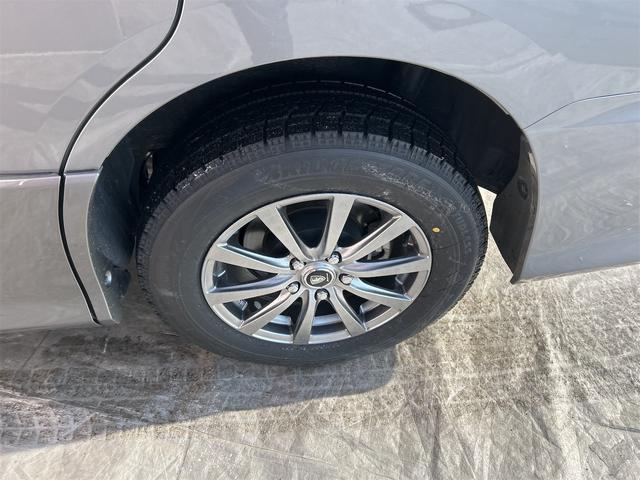 ヴォクシー ＺＳ　煌　４ＷＤ　４ＷＤ　バックカメラ　ナビ　レーンアシスト　衝突被害軽減システム　両側電動スライドドア　オートマチックハイビーム　オートライト　ＬＥＤヘッドランプ　スマートキー　アイドリングストップ　電動格納ミラー（18枚目）