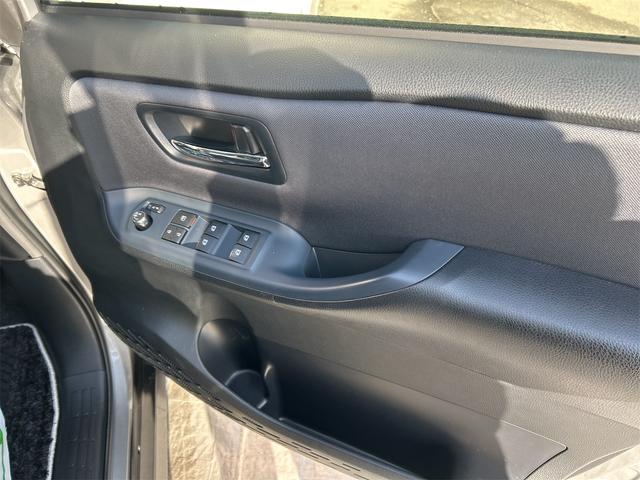 ヴォクシー ＺＳ　煌　４ＷＤ　４ＷＤ　バックカメラ　ナビ　レーンアシスト　衝突被害軽減システム　両側電動スライドドア　オートマチックハイビーム　オートライト　ＬＥＤヘッドランプ　スマートキー　アイドリングストップ　電動格納ミラー（44枚目）