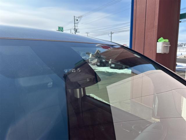 ヴォクシー ＺＳ　煌　４ＷＤ　４ＷＤ　バックカメラ　ナビ　レーンアシスト　衝突被害軽減システム　両側電動スライドドア　オートマチックハイビーム　オートライト　ＬＥＤヘッドランプ　スマートキー　アイドリングストップ　電動格納ミラー（64枚目）