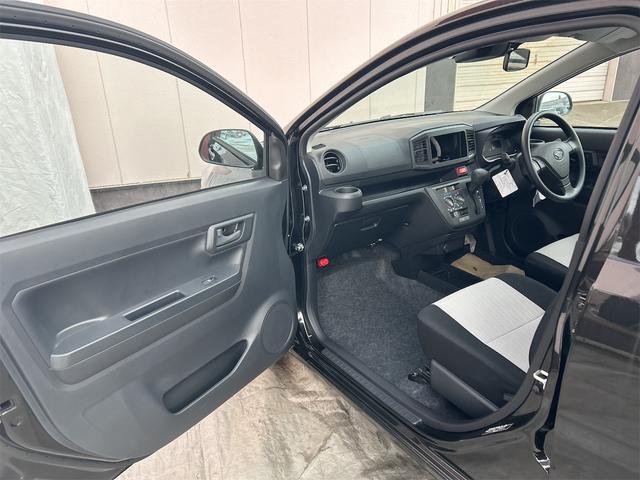 ミライース Ｌ　ＳＡＩＩＩ　４ＷＤ　クリアランスソナー　衝突被害軽減システム　オートマチックハイビーム　オートライト　キーレスエントリー　アイドリングストップ　ＣＶＴ　盗難防止システム　ＡＢＳ　ＥＳＣ　衝突安全ボディ　エアコン（22枚目）