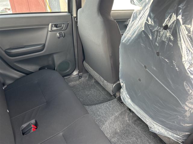 ミライース Ｌ　ＳＡＩＩＩ　４ＷＤ　クリアランスソナー　衝突被害軽減システム　オートマチックハイビーム　オートライト　キーレスエントリー　アイドリングストップ　ＣＶＴ　盗難防止システム　ＡＢＳ　ＥＳＣ　衝突安全ボディ　エアコン（35枚目）