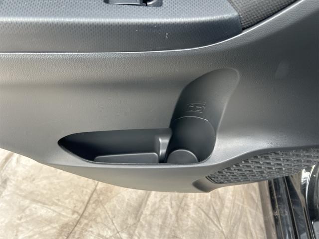 ムーヴ カスタム　Ｘリミテッド　ＳＡＩＩＩ　４ＷＤ　ドライブレコーダー　バックカメラ　ナビ　ＴＶ　クリアランスソナー　衝突被害軽減システム　オートマチックハイビーム　ＬＥＤヘッドランプ　スマートキー　アイドリングストップ　電動格納ミラー（24枚目）