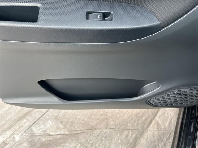 ムーヴ カスタム　Ｘリミテッド　ＳＡＩＩＩ　４ＷＤ　ドライブレコーダー　バックカメラ　ナビ　ＴＶ　クリアランスソナー　衝突被害軽減システム　オートマチックハイビーム　ＬＥＤヘッドランプ　スマートキー　アイドリングストップ　電動格納ミラー（29枚目）