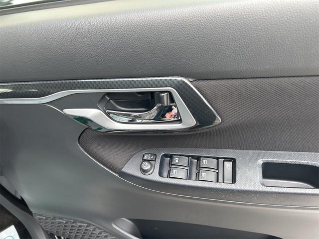 ムーヴ カスタム　Ｘリミテッド　ＳＡＩＩＩ　４ＷＤ　ドライブレコーダー　バックカメラ　ナビ　ＴＶ　クリアランスソナー　衝突被害軽減システム　オートマチックハイビーム　ＬＥＤヘッドランプ　スマートキー　アイドリングストップ　電動格納ミラー（44枚目）