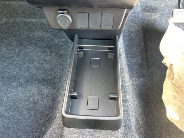 ミライース Ｌ　ＳＡＩＩＩ　４ＷＤ　クリアランスソナー　衝突被害軽減システム　オートマチックハイビーム　オートライト　キーレスエントリー　アイドリングストップ　ＣＶＴ　盗難防止システム　ＡＢＳ　ＥＳＣ　衝突安全ボディ　エアコン（53枚目）