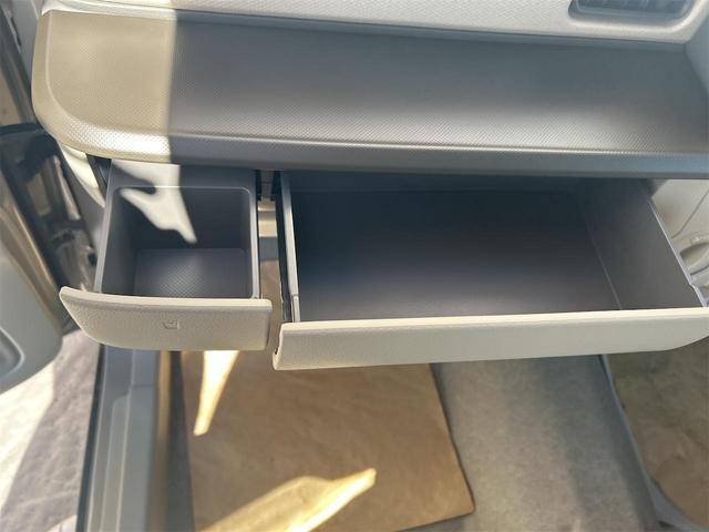 スズキ アルトラパン 31枚目