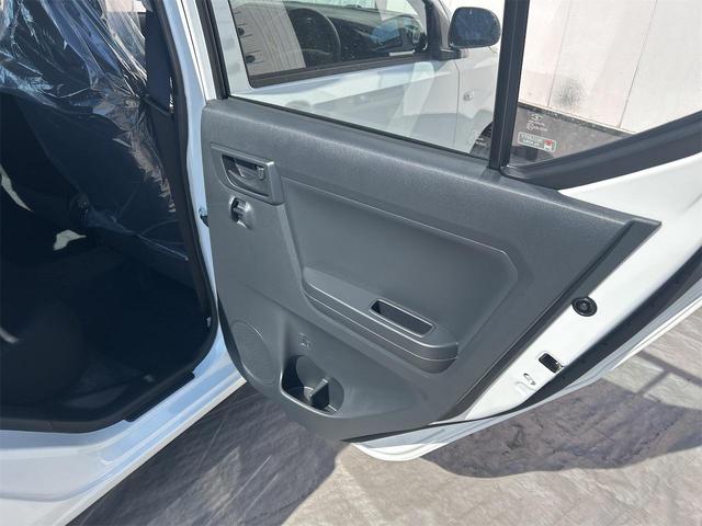 ダイハツ ミライース 31枚目