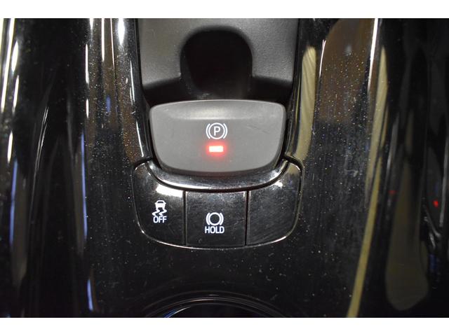 C-HR G-T 4WD 純正ナビ DTVバックカメラ エアロ付きF.S.R クルーズコントロールトヨタセーフティーセンス 前後ドライブレコーダー ハーフレザーシート シートヒーター オートマチックハイビーム ターボ車(13枚目)