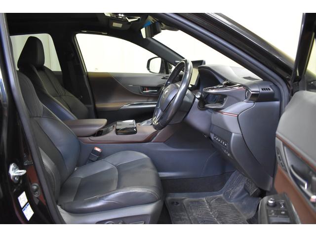 ハリアーハイブリッド Ｚ　レザーパッケージ　４ＷＤ　ディスプレイオーディオＤＴＶライブビューカメラ　ＴＳＳ　クルーズコントロール　レザーシート運転席助手席パワーシート　サンルーフ付　パワーバックドア　ハンドルウォーマー　モデリスタエアロ　ＥＴＣ（4枚目）