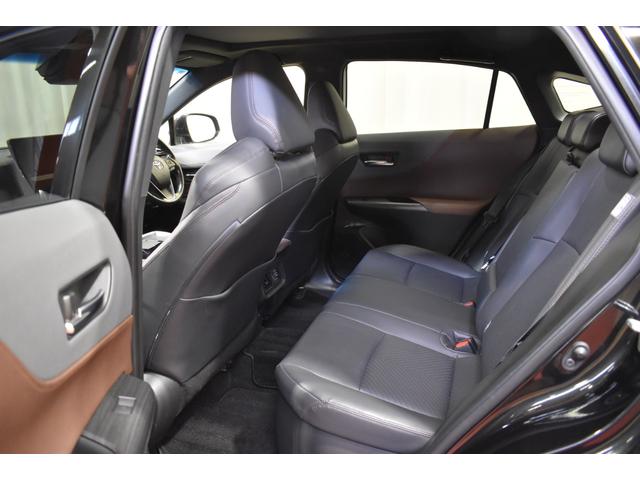 ハリアーハイブリッド Ｚ　レザーパッケージ　４ＷＤ　ディスプレイオーディオＤＴＶライブビューカメラ　ＴＳＳ　クルーズコントロール　レザーシート運転席助手席パワーシート　サンルーフ付　パワーバックドア　ハンドルウォーマー　モデリスタエアロ　ＥＴＣ（5枚目）