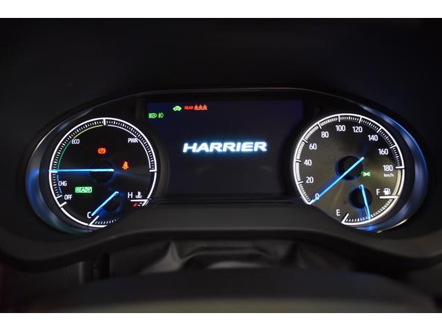 ハリアーハイブリッド Ｚ　レザーパッケージ　４ＷＤ　ディスプレイオーディオＤＴＶライブビューカメラ　ＴＳＳ　クルーズコントロール　レザーシート運転席助手席パワーシート　サンルーフ付　パワーバックドア　ハンドルウォーマー　モデリスタエアロ　ＥＴＣ（14枚目）