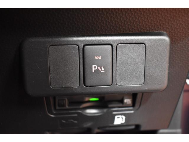 ルーミー カスタムＧ　４ＷＤ　純正ディスプレイオーディオＤＴＶバックカメラ　クルーズコントロールトヨタセーフティーセンス　両側パワースライドドア　ＥＴＣ２．０　プッシュスタート　クリアランスソナー　ブレーキホールド（7枚目）