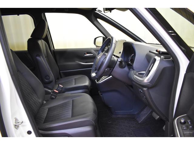 ノア Ｓ－Ｚ　４ＷＤ　ディスプレイオーディオＤＴＶバックカメラ　ナビ　ＴＳＳクルーズコントロール　両側パワースライドドア　クリアランスソナー　ハーフレザーシート　シートヒーター　ＥＴＣ　オートマチックハイビーム（4枚目）