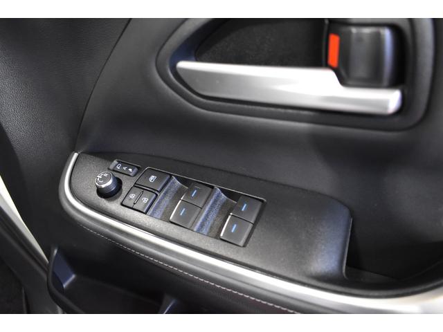 ノア Ｓ－Ｚ　４ＷＤ　ディスプレイオーディオＤＴＶバックカメラ　ナビ　ＴＳＳクルーズコントロール　両側パワースライドドア　クリアランスソナー　ハーフレザーシート　シートヒーター　ＥＴＣ　オートマチックハイビーム（5枚目）