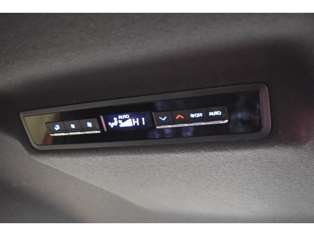 ノア Ｓ－Ｚ　４ＷＤ　ディスプレイオーディオＤＴＶバックカメラ　ナビ　ＴＳＳクルーズコントロール　両側パワースライドドア　クリアランスソナー　ハーフレザーシート　シートヒーター　ＥＴＣ　オートマチックハイビーム（22枚目）