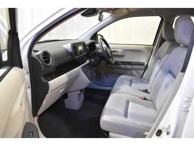 パッソ Ｘ　Ｓ　４ＷＤ　トヨタセーフティーセンス　プッシュスタート　クリアランスソナー　シートヒーター　オートマチックハイビーム　ライトレベリング（3枚目）