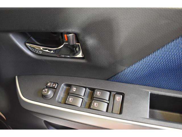 タンク カスタムＧ　Ｓ　４ＷＤ　ナビ　ＤＴＶバックカメラ　クルーズコントロールトヨタセーフティーセンス　両側パワースライドドア　プッシュスタート　オートエアコン　エアロ付き（6枚目）