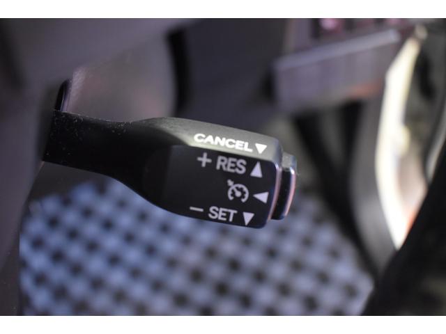 タンク カスタムＧ　Ｓ　４ＷＤ　ナビ　ＤＴＶバックカメラ　クルーズコントロールトヨタセーフティーセンス　両側パワースライドドア　プッシュスタート　オートエアコン　エアロ付き（9枚目）