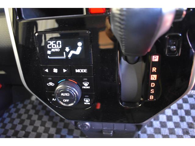 タンク カスタムＧ　Ｓ　４ＷＤ　ナビ　ＤＴＶバックカメラ　クルーズコントロールトヨタセーフティーセンス　両側パワースライドドア　プッシュスタート　オートエアコン　エアロ付き（11枚目）