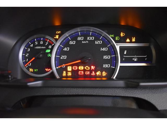 タンク カスタムＧ　Ｓ　４ＷＤ　ナビ　ＤＴＶバックカメラ　クルーズコントロールトヨタセーフティーセンス　両側パワースライドドア　プッシュスタート　オートエアコン　エアロ付き（12枚目）