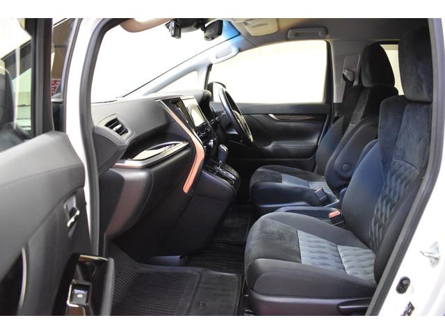 アルファード 2.5S 4WD MOPナビ DTVバックカメラ リヤフィリップダウンモニター 両側パワースライドドア クルーズコントロールトヨタセーフティーセンス ドライブレコーダー オートマチックハイビーム ETC(3枚目)