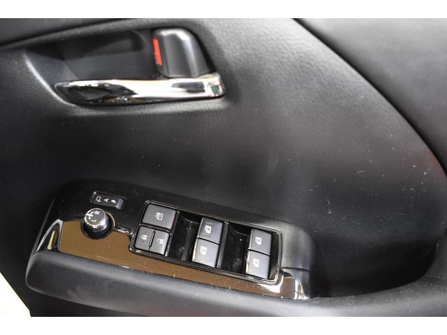 アルファード 2.5S 4WD MOPナビ DTVバックカメラ リヤフィリップダウンモニター 両側パワースライドドア クルーズコントロールトヨタセーフティーセンス ドライブレコーダー オートマチックハイビーム ETC(5枚目)