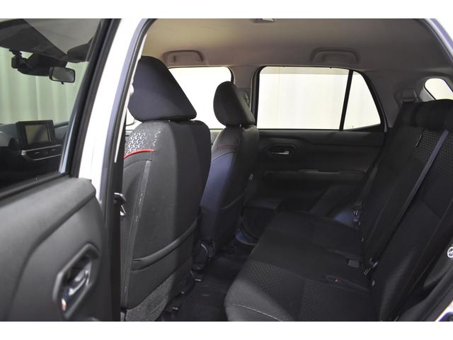 ライズ Ｇ　４ＷＤ　トヨタセーフティーセンス　ナビ　ＤＴＶバックカメラ　ドライブレコーダー　クリアランスソナー　シートヒーター　ライトレベリング　ターボ車　オートマチックハイビーム　プッシュスタート（5枚目）
