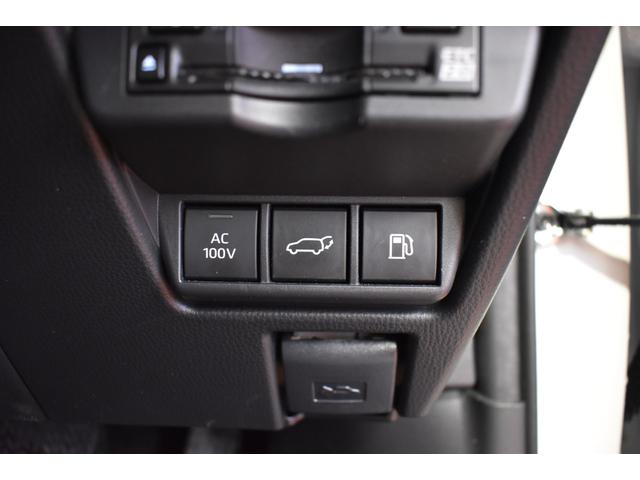 プリウス Ｚ　４ＷＤクルーズコントロールトヨタセーフティーセンス　レザーシート運転席パワーシートシートヒーター　ＥＴＣ２．０　デジタルインナーミラー　ＡＣ１００Ｖ　ディスプレイオーディオＤＴＶナビ　パワーバックドア（10枚目）