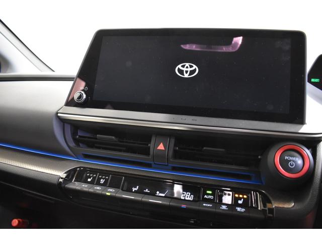 プリウス Ｚ　４ＷＤクルーズコントロールトヨタセーフティーセンス　レザーシート運転席パワーシートシートヒーター　ＥＴＣ２．０　デジタルインナーミラー　ＡＣ１００Ｖ　ディスプレイオーディオＤＴＶナビ　パワーバックドア（14枚目）
