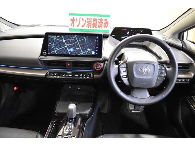 プリウス Ｚ　４ＷＤクルーズコントロールトヨタセーフティーセンス　レザーシート運転席パワーシートシートヒーター　ＥＴＣ２．０　デジタルインナーミラー　ＡＣ１００Ｖ　ディスプレイオーディオＤＴＶナビ　パワーバックドア（17枚目）