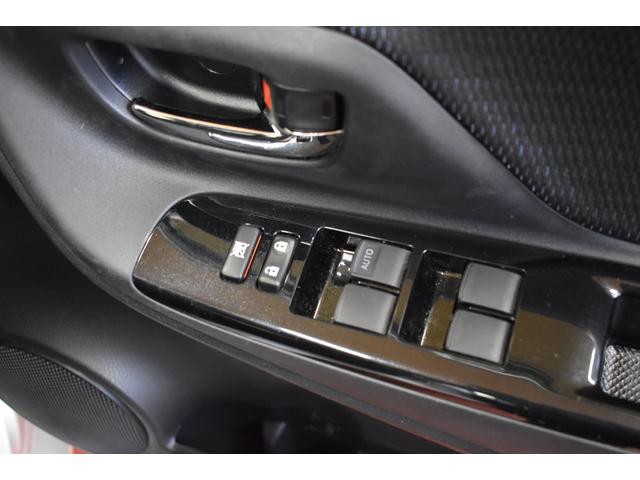 ヴィッツ Ｆ　セーフティーエディション　４ＷＤ　ナビＤＴＶバックカメラ　トヨタセーフティーセンス　フォーグランプ　プッシュスタート　ライトレベリング　オートマチックハイビーム　横滑り防止ＶＳＣ（5枚目）